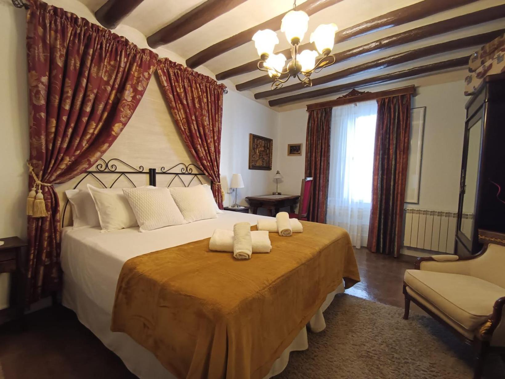 Casa Rural La Casona Урреа-де-Гаэн Экстерьер фото