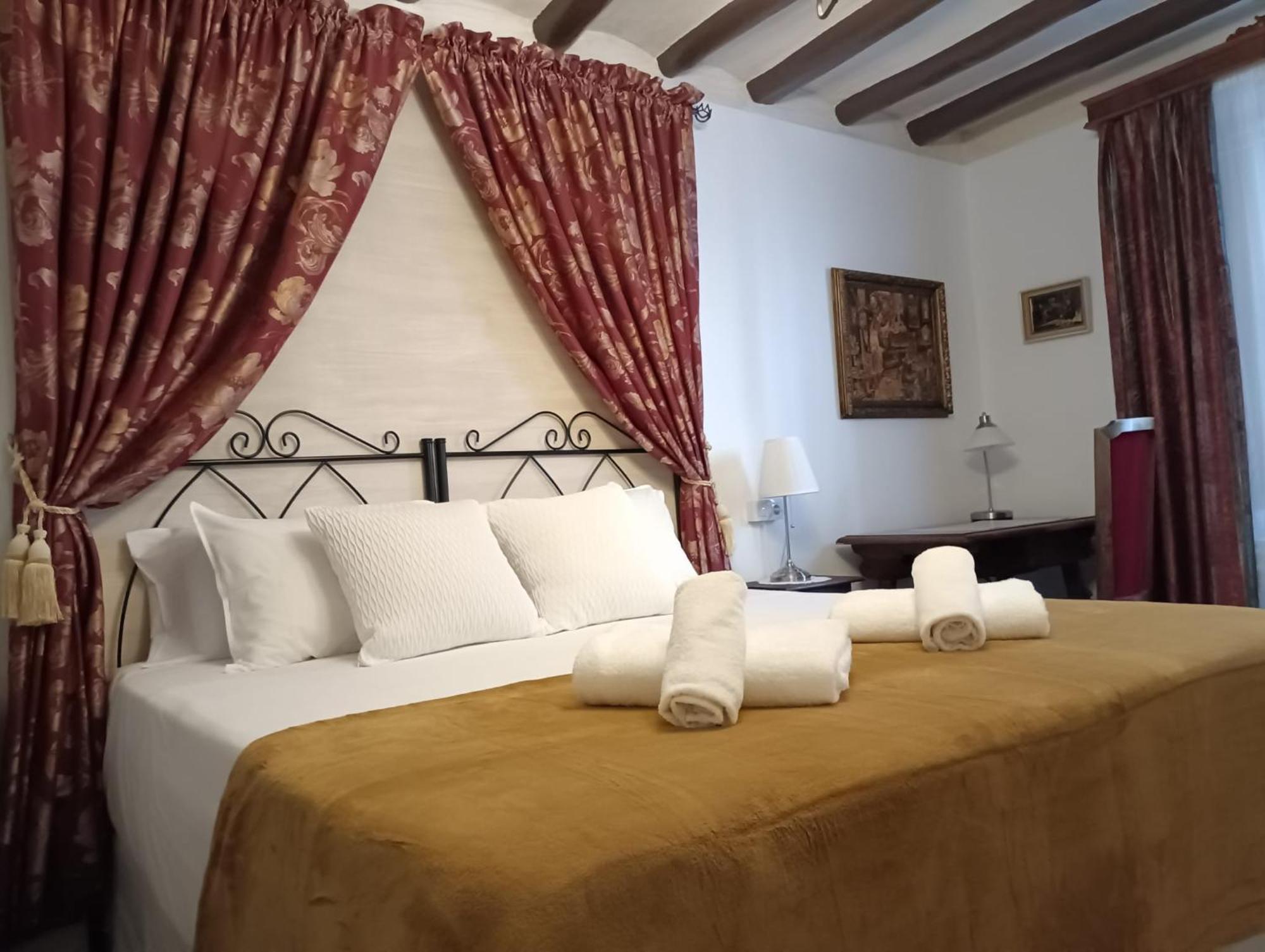 Casa Rural La Casona Урреа-де-Гаэн Экстерьер фото