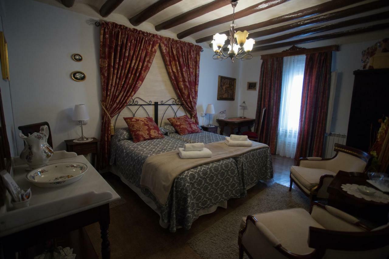 Casa Rural La Casona Урреа-де-Гаэн Экстерьер фото