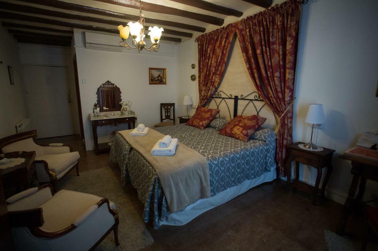 Casa Rural La Casona Урреа-де-Гаэн Экстерьер фото